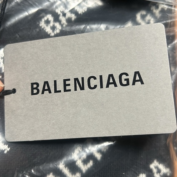 Balenciaga Allover Print Scarf - Picture 5 of 9